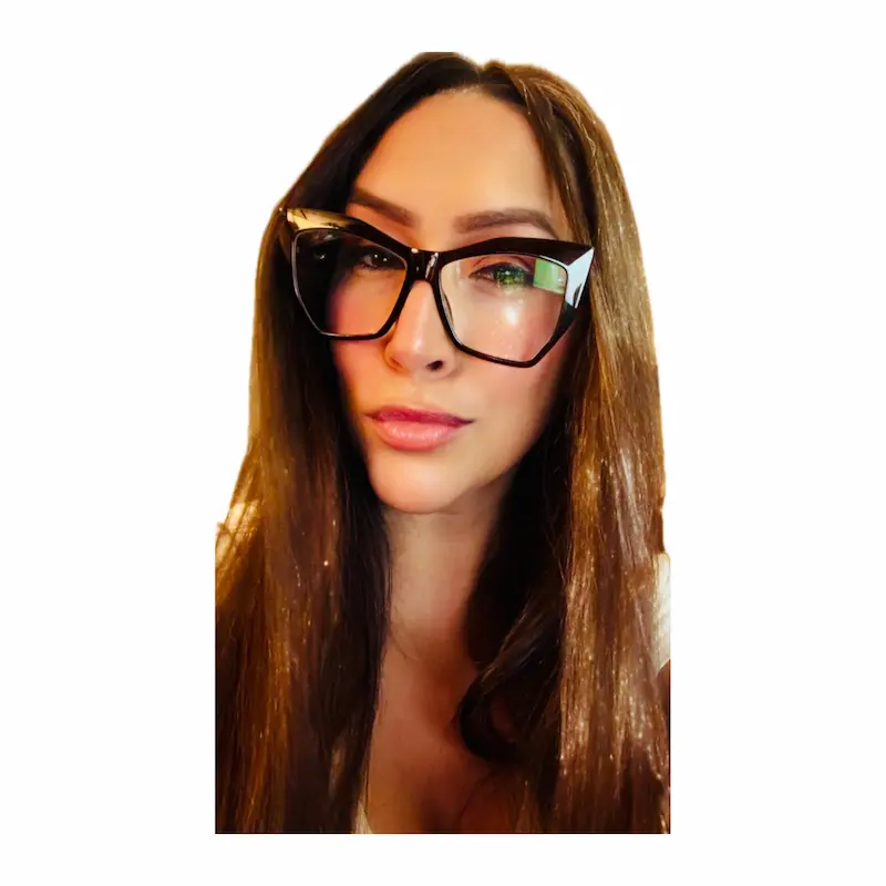 Head shot of Nicole Montalvo